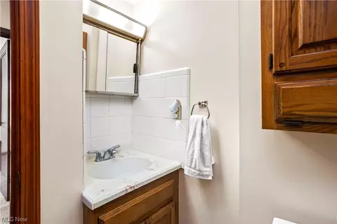 2503 E 35th St, Lorain, OH 44055 photo 28