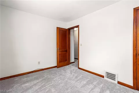 2503 E 35th St, Lorain, OH 44055 photo 24