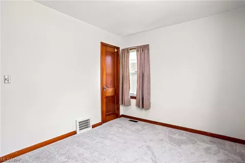 2503 E 35th St, Lorain, OH 44055 photo 23