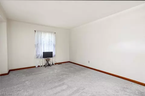 2503 E 35th St, Lorain, OH 44055 photo 10