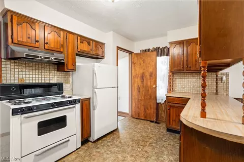 2503 E 35th St, Lorain, OH 44055 photo 13