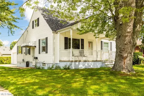 2503 E 35th St, Lorain, OH 44055 photo 2