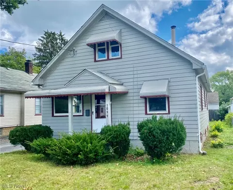1099 Kenmore Ave SE, Warren, OH 44484