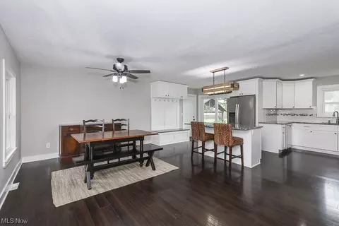 5465 Harmony Ln, Willoughby, OH 44094 photo 3