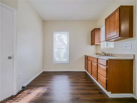 116 Taft Ave, Elyria, OH 44035 photo 10