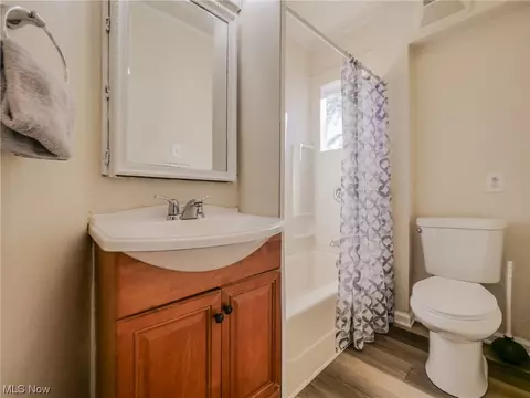 116 Taft Ave, Elyria, OH 44035 photo 8
