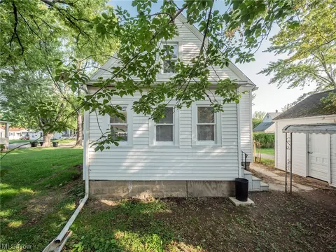 116 Taft Ave, Elyria, OH 44035 photo 23