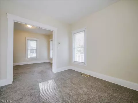 116 Taft Ave, Elyria, OH 44035 photo 3