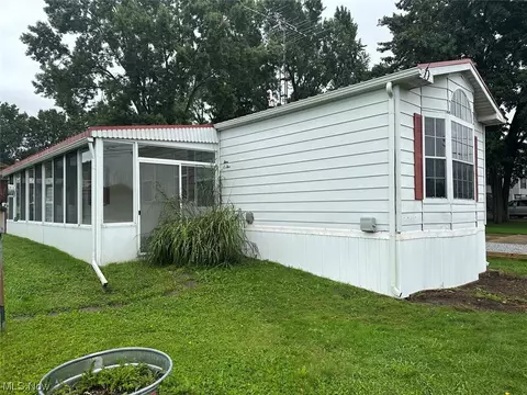405 E Main St, Dalton, OH 44618 photo 13