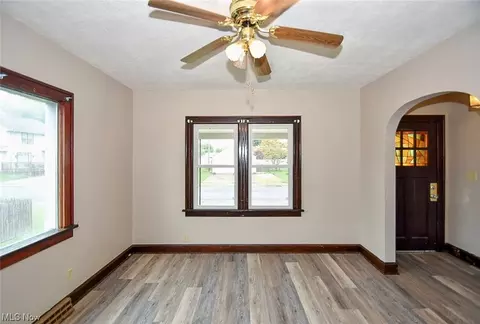 3417 4th St NW, Canton, OH 44708 photo 11