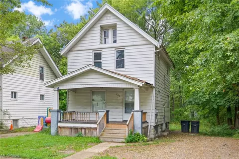 702 Grace Ave, Akron, OH 44320