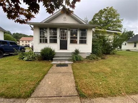 356 S Main St, Killbuck, OH 44637