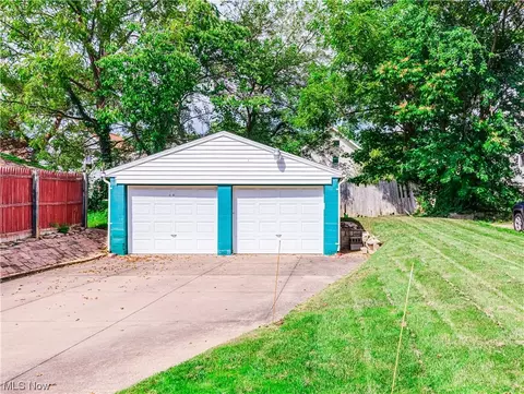 103 E Mapledale Ave, Akron, OH 44301 photo 26