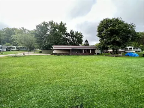 1201 Washington St SW, Sherrodsville, OH 44675