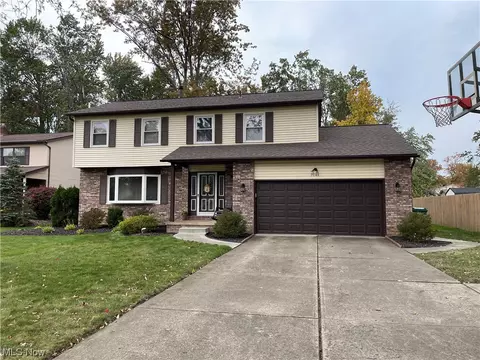 7081 Enfield Dr, Mentor, OH 44060