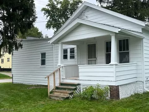 1240 Liberty Ave, Barberton, OH 44203