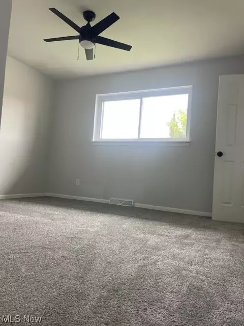 5833 E Glenn Dr, Maple Heights, OH 44137 photo 12