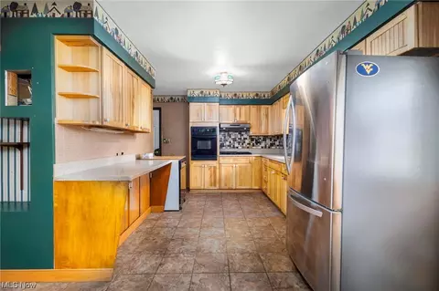 232 Laurel Dr, Weirton, WV 26062 photo 16