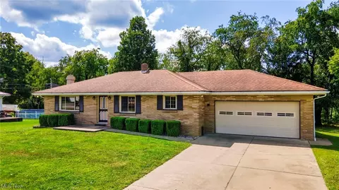 232 Laurel Dr, Weirton, WV 26062 photo 3