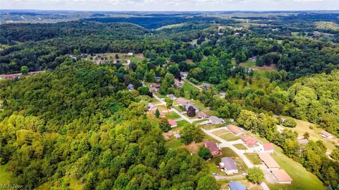 232 Laurel Dr, Weirton, WV 26062 photo 7