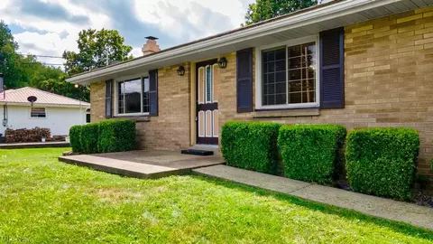 232 Laurel Dr, Weirton, WV 26062 photo 5