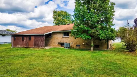 232 Laurel Dr, Weirton, WV 26062 photo 11