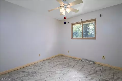 232 Laurel Dr, Weirton, WV 26062 photo 24