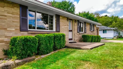 232 Laurel Dr, Weirton, WV 26062 photo 6