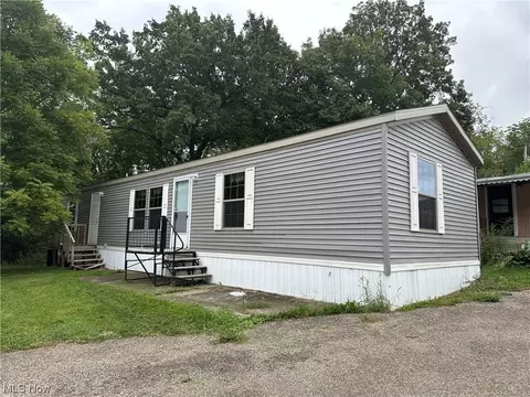 2606 Lincoln Way Apt 34 W, Massillon, OH 44647