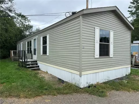 2606 Lincoln Way Apt 53 W, Massillon, OH 44647