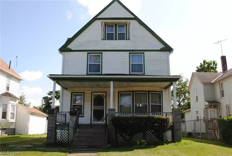 1768 E 31st St, Lorain, OH 44055 photo 2