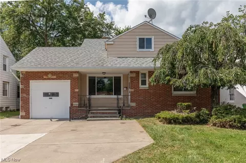 424 Babbitt Rd, Euclid, OH 44123 photo 1