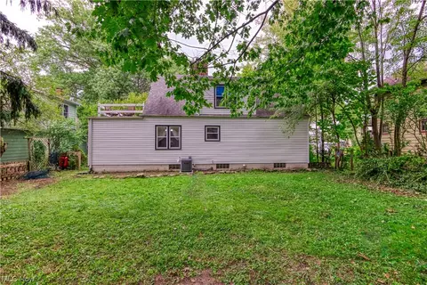 332 E Crain Ave, Kent, OH 44240 photo 6