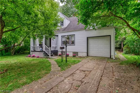 332 E Crain Ave, Kent, OH 44240
