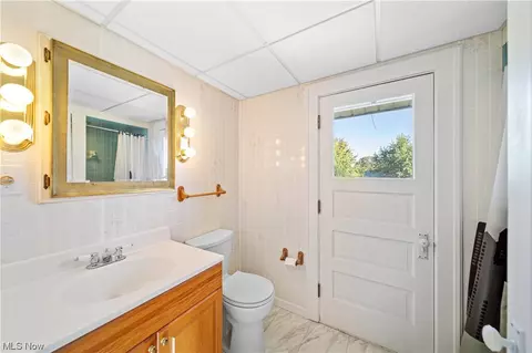 21701 Ivan Ave, Euclid, OH 44123 photo 16