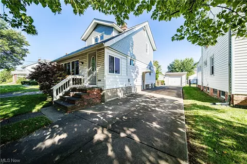 21701 Ivan Ave, Euclid, OH 44123 photo 33