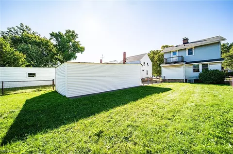 21701 Ivan Ave, Euclid, OH 44123 photo 28
