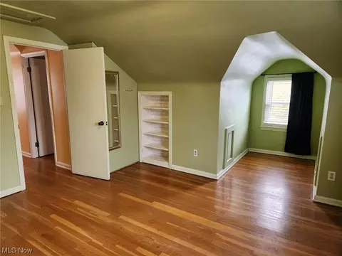 5814 Morningside Dr, Parma, OH 44129 photo 4