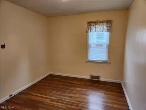 5814 Morningside Dr, Parma, OH 44129 photo 6