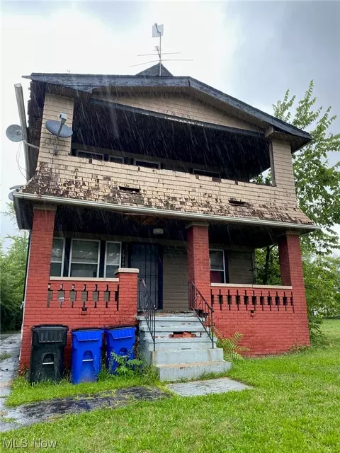 10101 Manor Ave, Cleveland, OH 44104