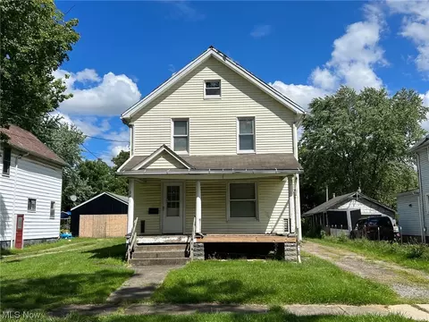 341 Charles Ave, Warren, OH 44483