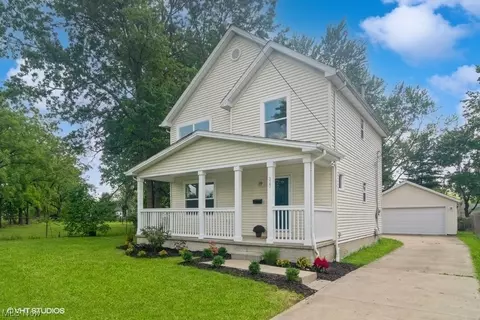 327 Clinton Ave, Elyria, OH 44035