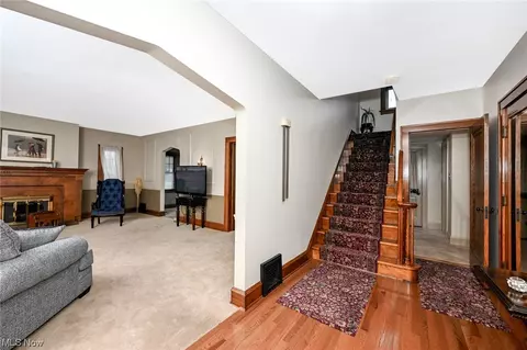 233 Poplar Ave NW, Canton, OH 44708 photo 4