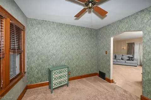 233 Poplar Ave NW, Canton, OH 44708 photo 9