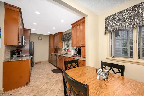 233 Poplar Ave NW, Canton, OH 44708 photo 13