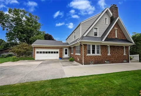 233 Poplar Ave NW, Canton, OH 44708 photo 3