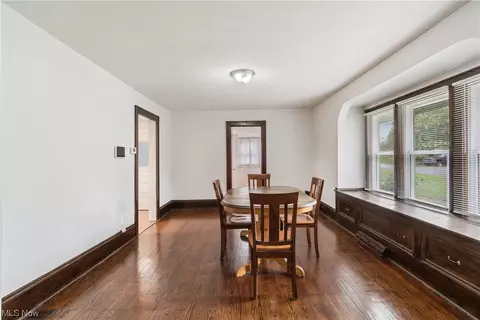 570 Johnson Rd, Wadsworth, OH 44281 photo 9