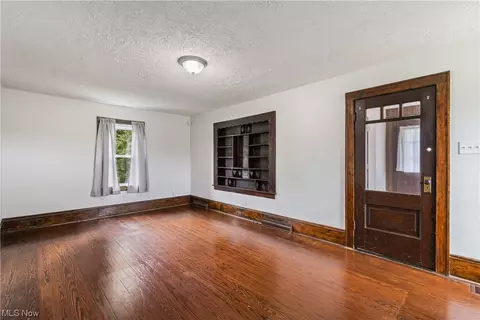 570 Johnson Rd, Wadsworth, OH 44281 photo 6