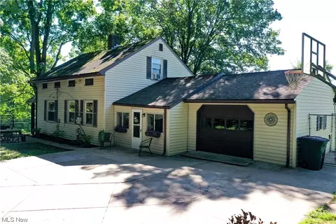 37598 Saltwell Rd, Lisbon, OH 44432