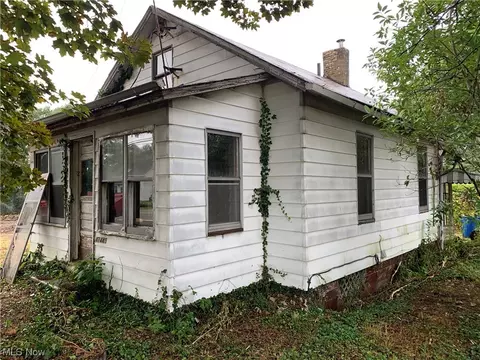 42445 State Route 518, Lisbon, OH 44432